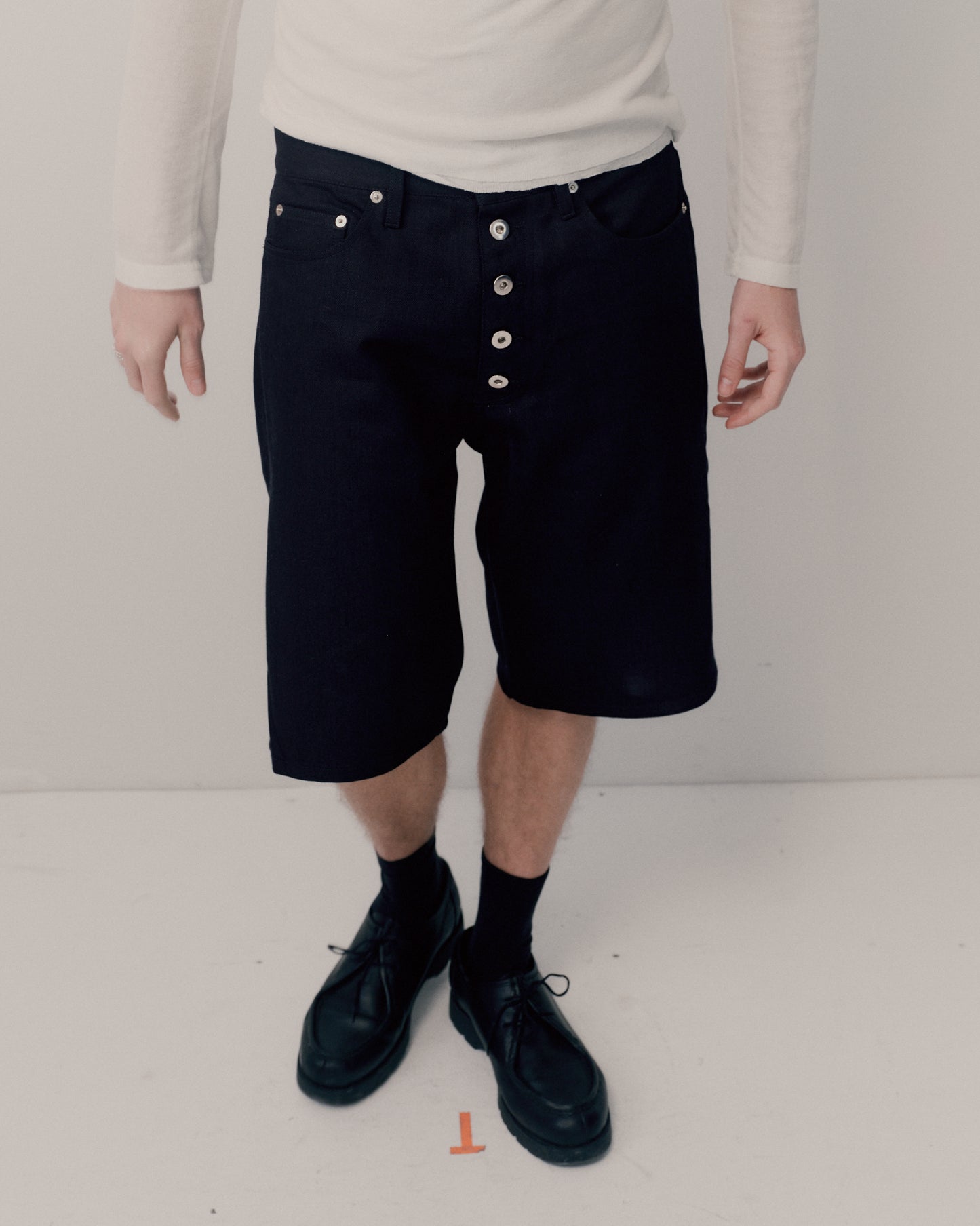CORE DENIM SHORTS - BLACK