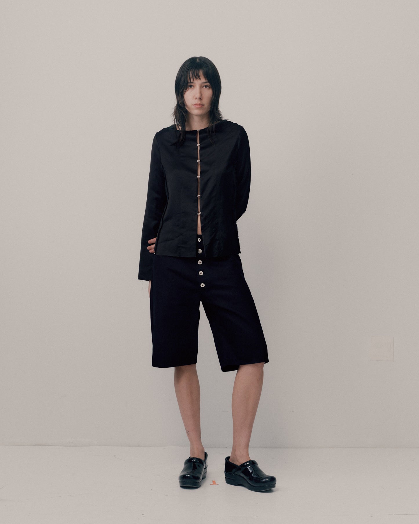 CORE DENIM SHORTS - BLACK
