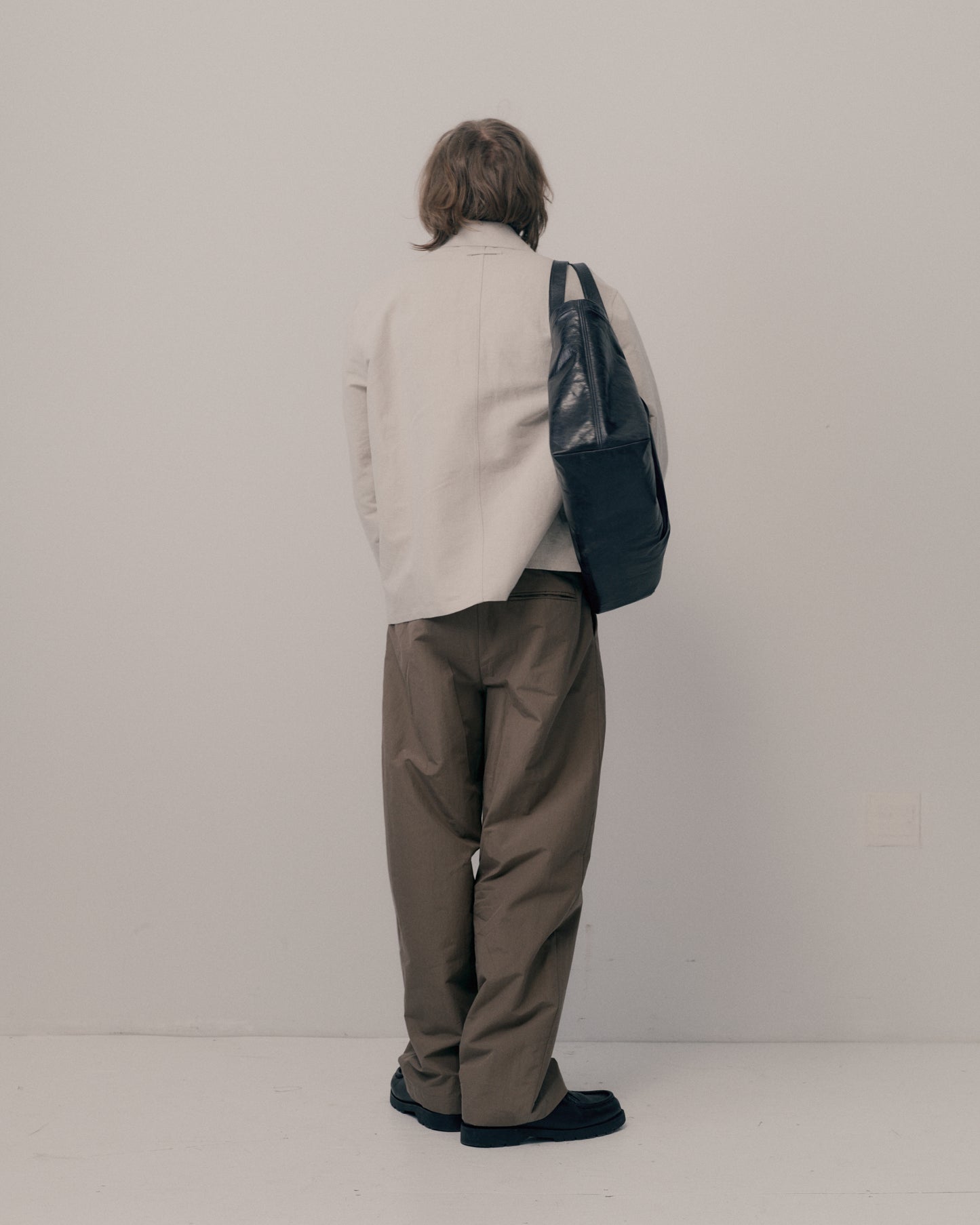 THE CURVE TROUSER - BEIGE