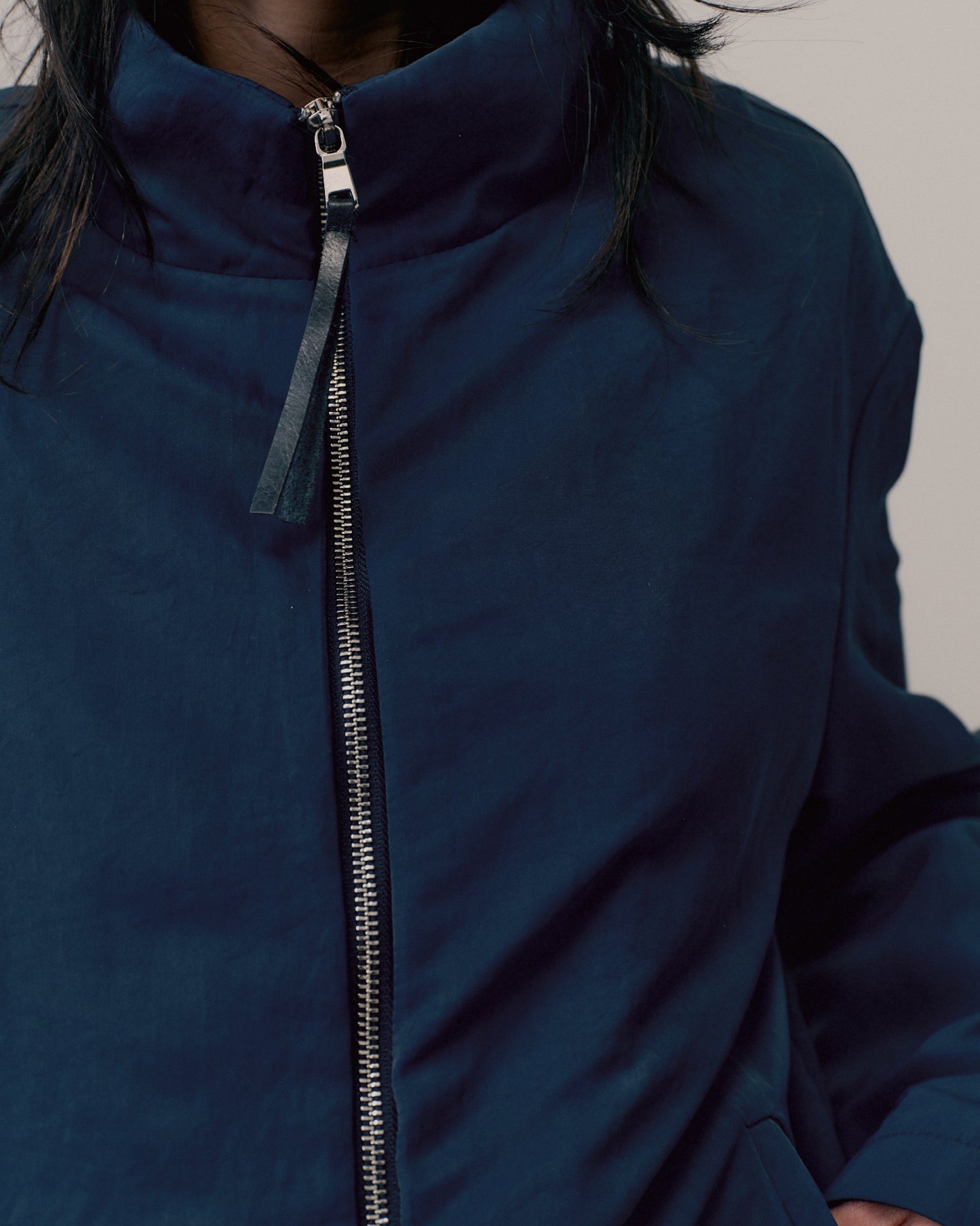 THE ZIP UP JACKET - NAVY