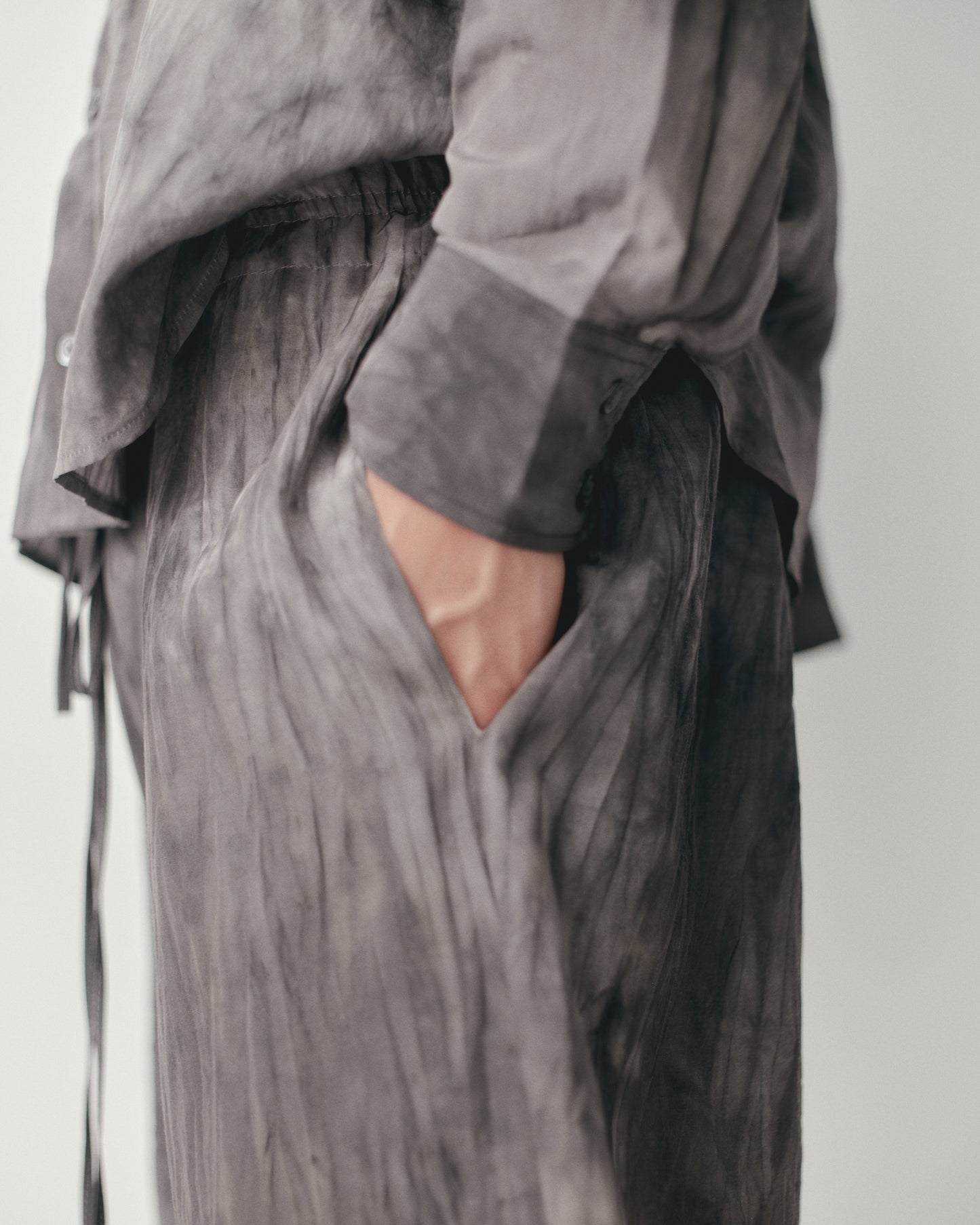 DRAWSTRING SHORTS - DYED SILK