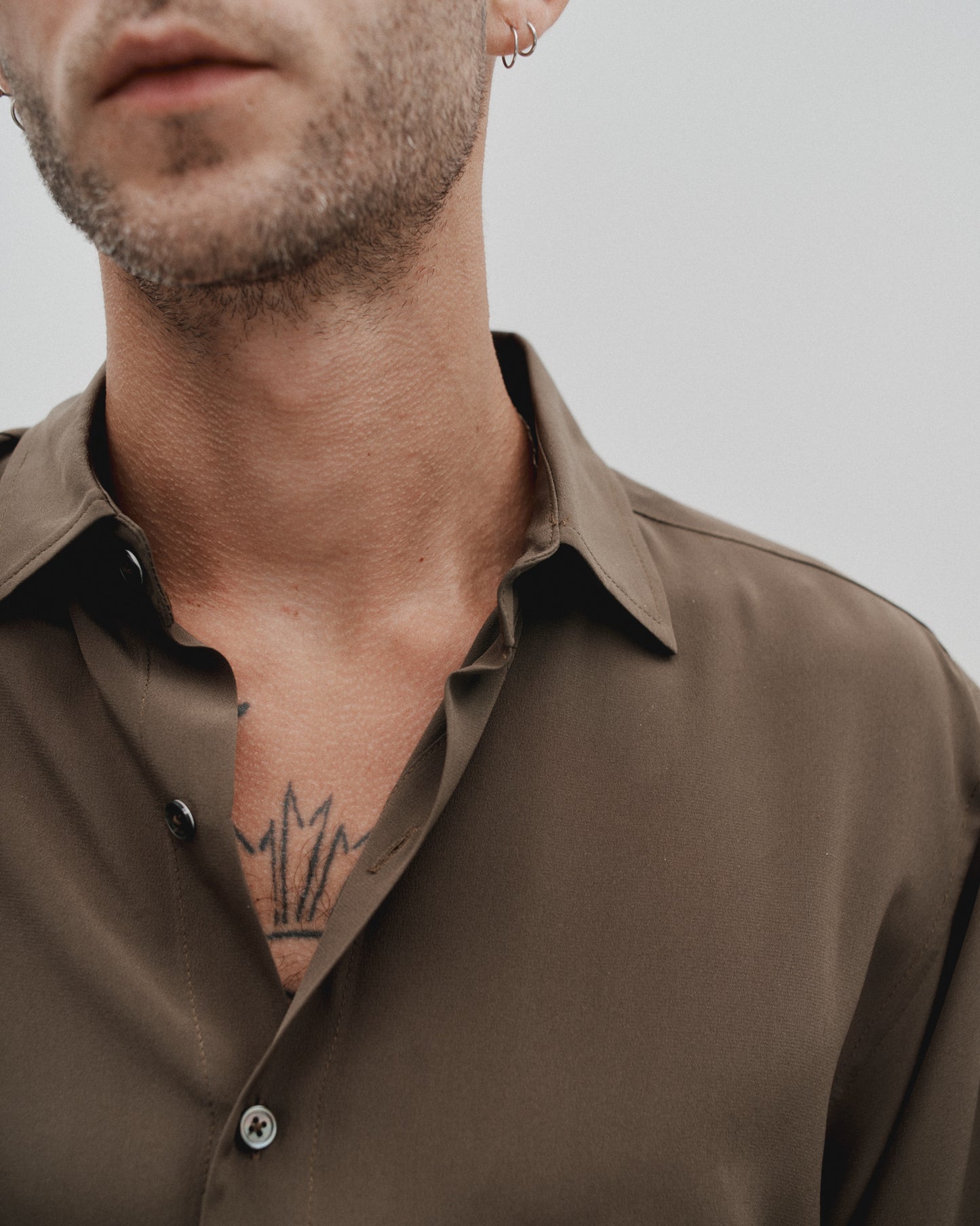 THE BECK SHIRT - OLIVE
