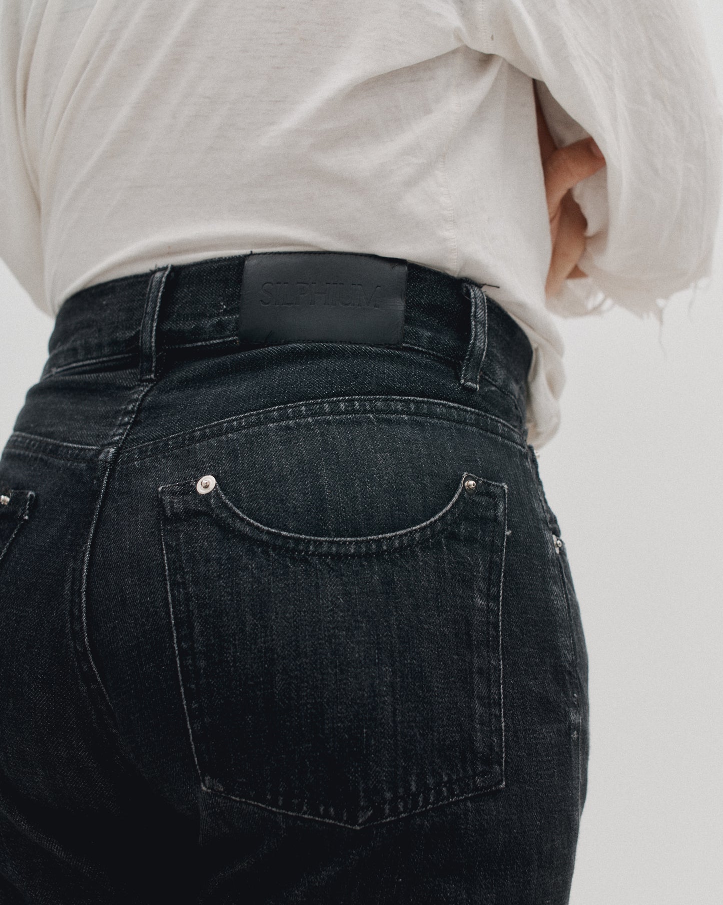1947 DENIM - WASHED BLACK