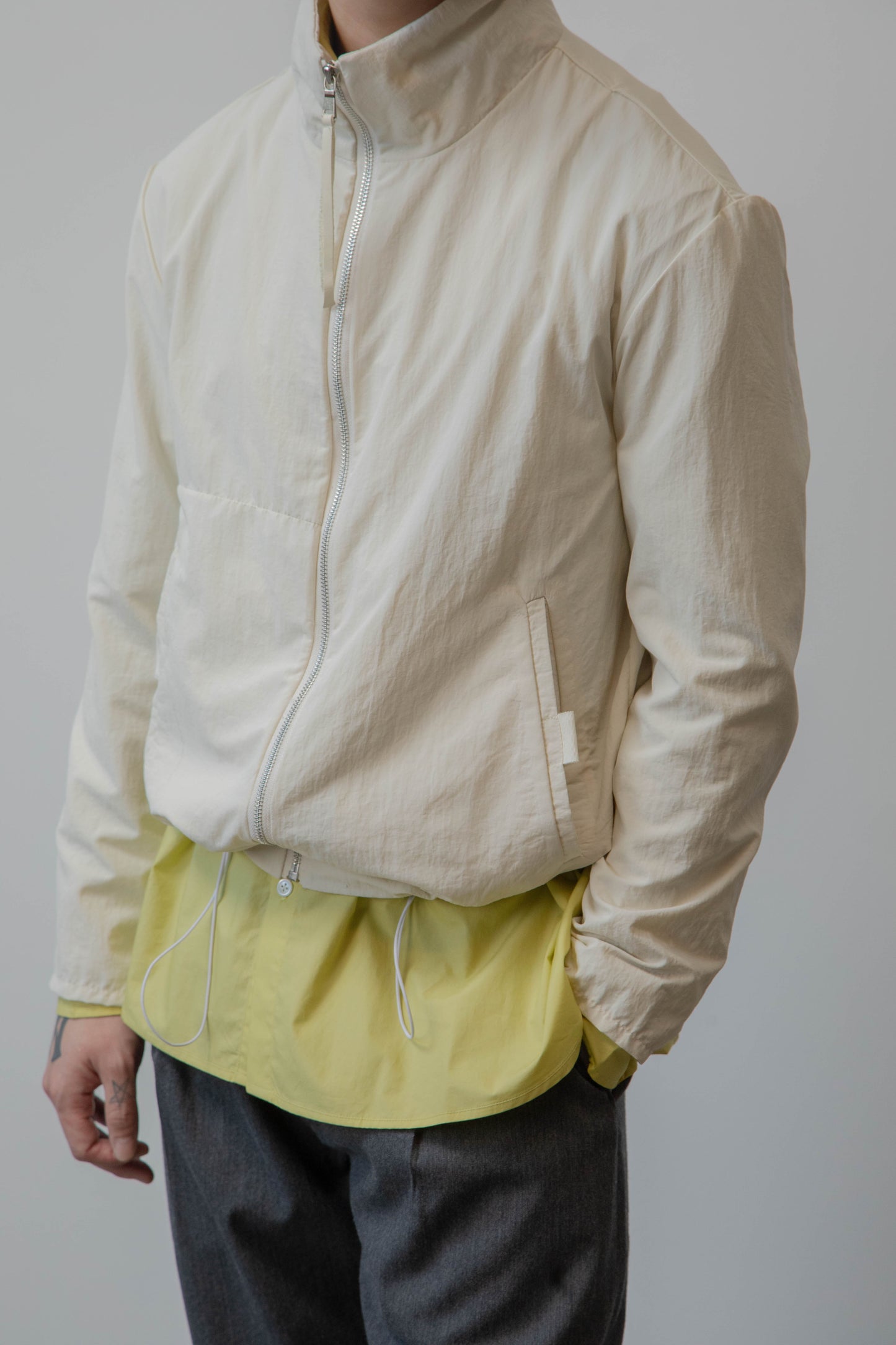 THE ZIP UP - NYLON