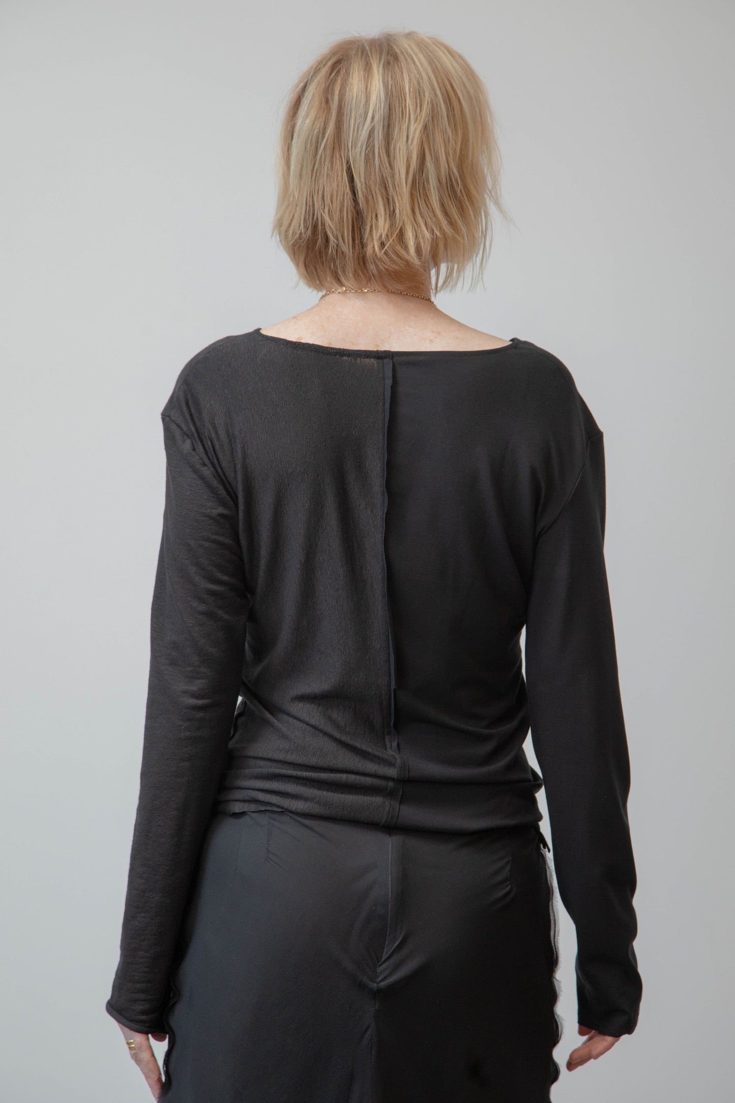 CUT OUT TEE