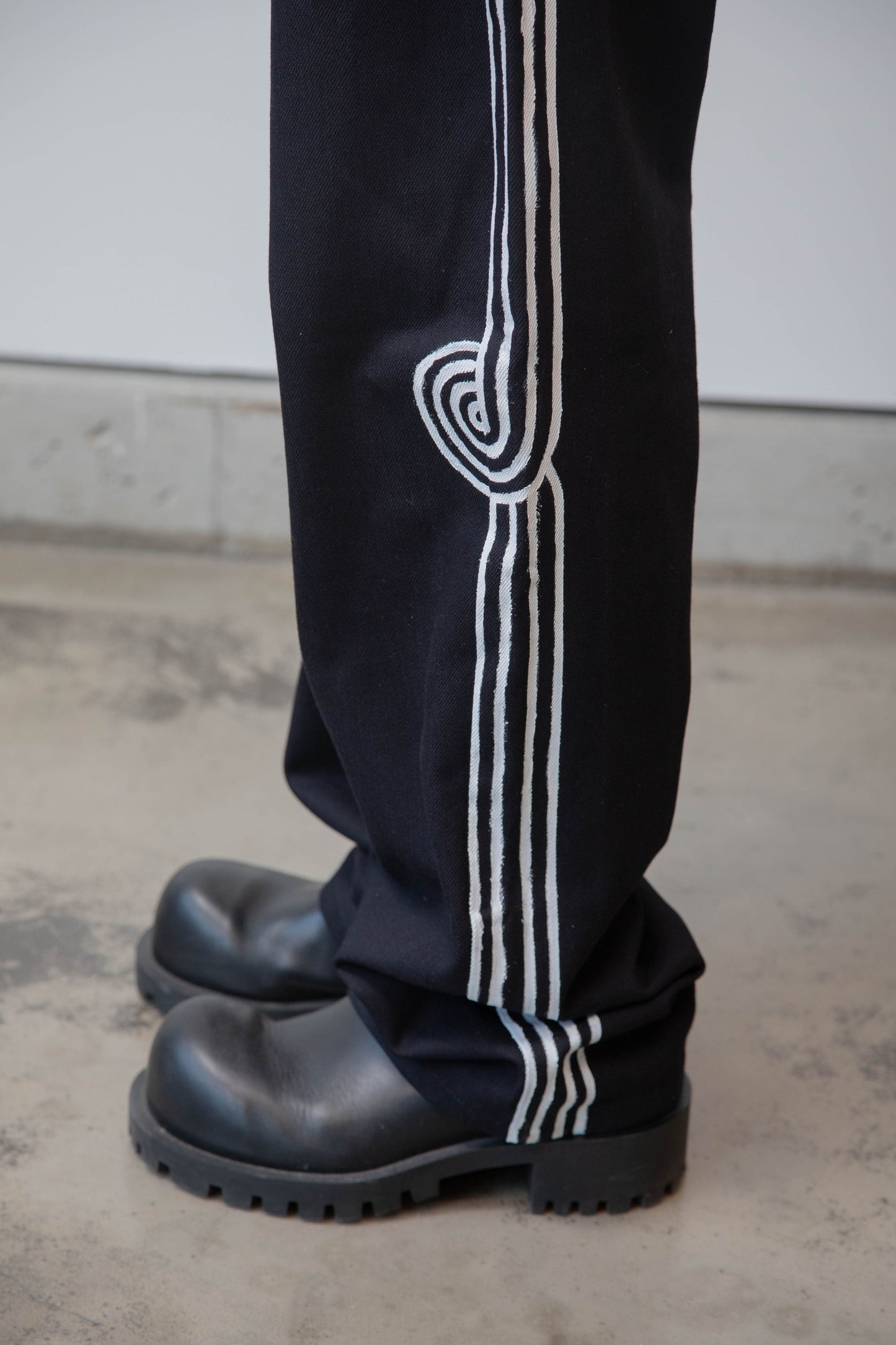 AMSILPHIUM - BLACK CORE DENIM