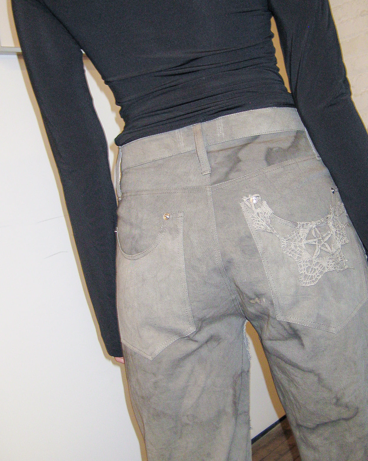 GREY LACE DENIM