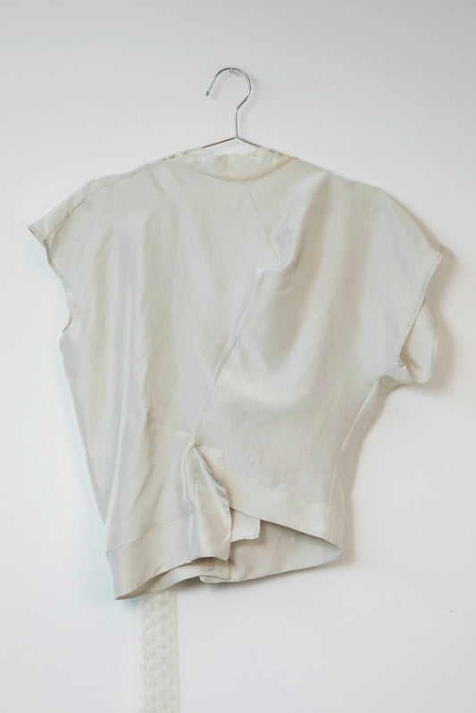 THE TWIST BLOUSE - GREY