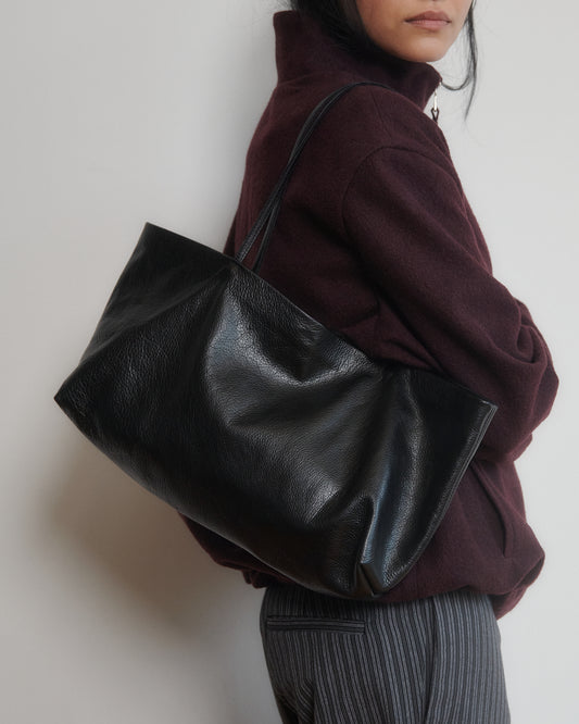 *PRE-ORDER* THE LEE TOTE - BLACK