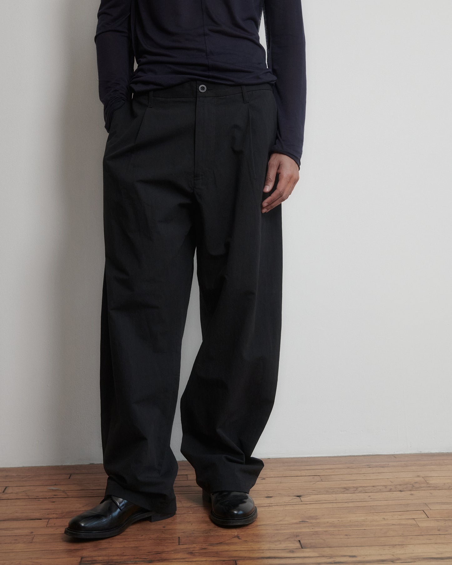 CURVE TROUSER - BLACK HEMP